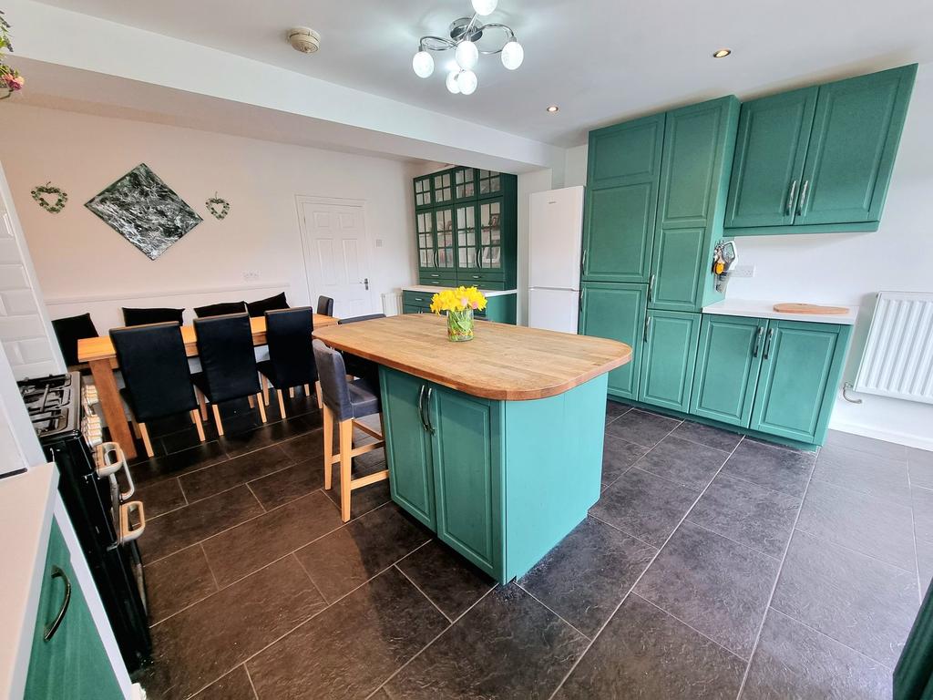 Kitchen/Family Room