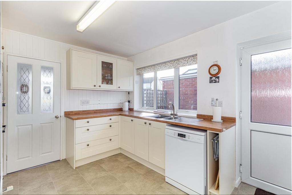 Kitchen-2.jpg