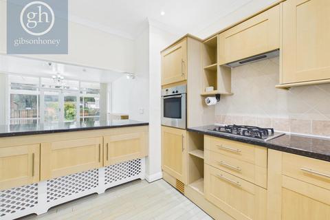 undefined, Milton Road, Uxbridge UB10