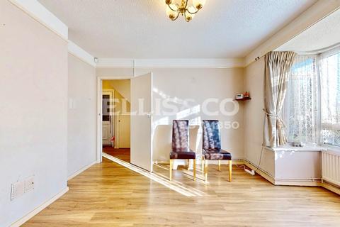 undefined, Darwin Drive, Southall, UB1