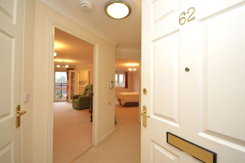 1 bedroom flat for sale, Stanley Road, Folkestone CT19