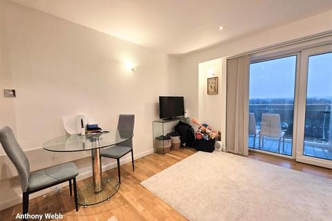 2 bedroom flat to rent, Tower Point, Sydney Road. EN2