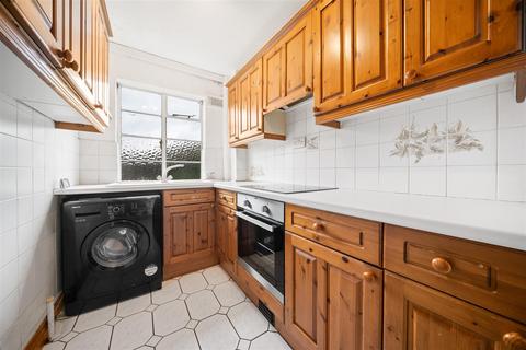 1 bedroom apartment to rent, Wavertree Road, London SW2