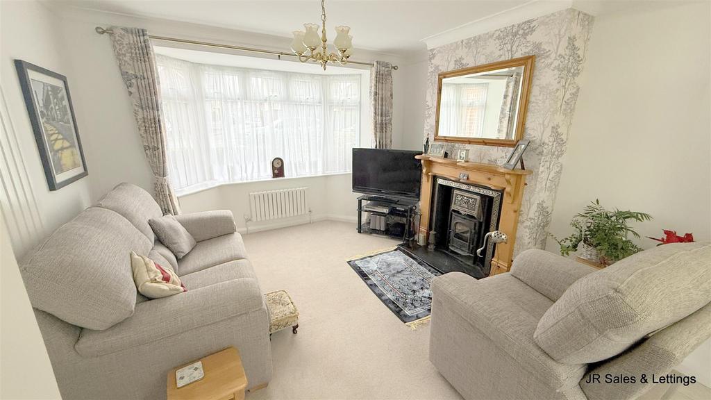 Through Lounge/Dining Room