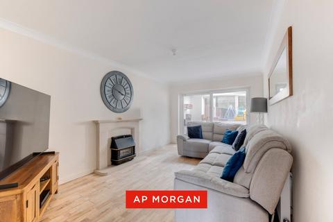 3 bedroom semi-detached house for sale, Lammas Close, West Midlands B92