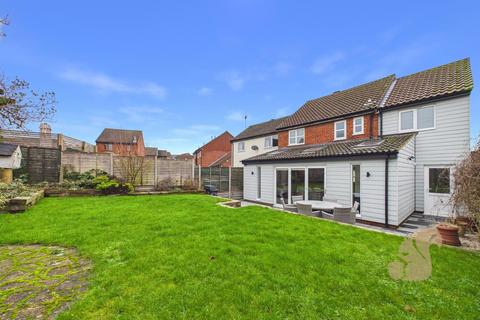 5 bedroom semi-detached house for sale, Crown Field Road, Glemsford