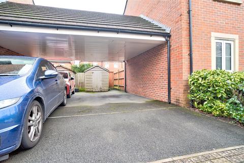 3 bedroom end of terrace house for sale, Selwood Close, The Sidings, Town Centre, Swindon, SN1