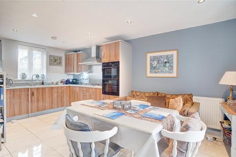 3 bedroom end of terrace house for sale, Selwood Close, The Sidings, Town Centre, Swindon, SN1