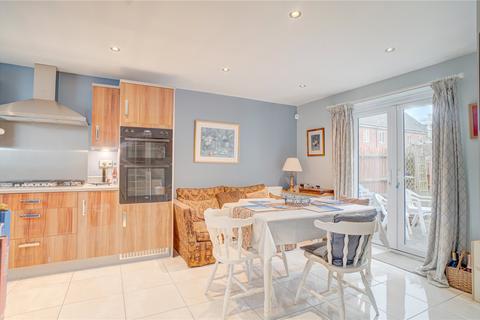 3 bedroom end of terrace house for sale, Selwood Close, The Sidings, Town Centre, Swindon, SN1