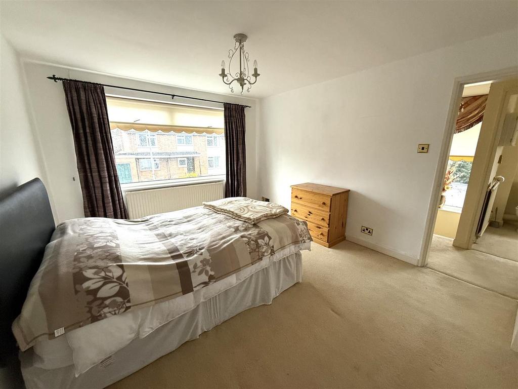 17 hcr bed2.jpeg