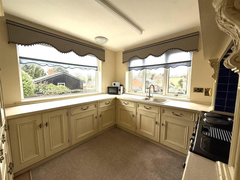 17 hcr kitchen.jpeg