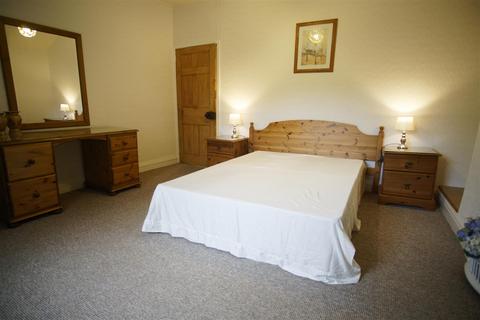 undefined, (Flat  2) - 1-Bed Flat to Let on Whinfield Lane, Ashton-On-Ribble, Preston