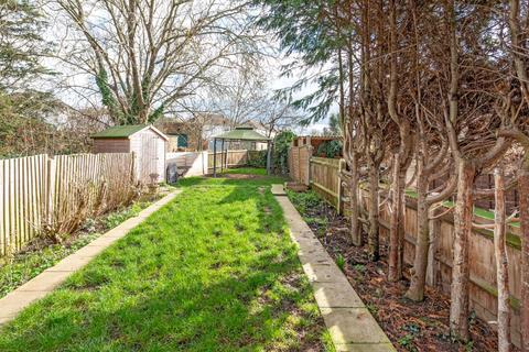 2 bedroom maisonette for sale, Rosebery Close, Morden