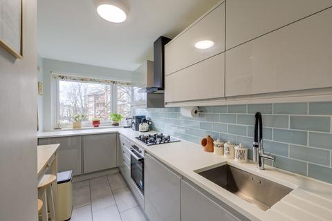2 bedroom flat for sale, Devonshire Road, Forest Hill, SE23