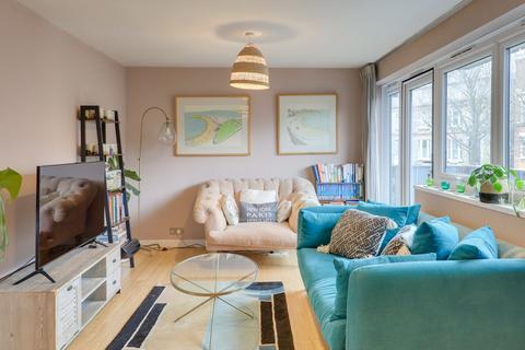 2 bedroom flat for sale, Devonshire Road, Forest Hill, SE23