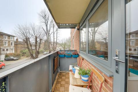 2 bedroom flat for sale, Devonshire Road, Forest Hill, SE23