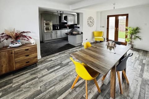 undefined, Laleston Close, Porthcawl CF36