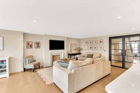 4 bedroom semi-detached house for sale, Bedford Road, Bedford MK45