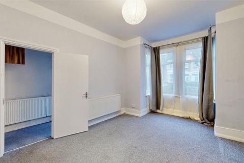 3 bedroom end of terrace house for sale, Terrace Road, Plaistow, E13