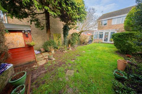 3 bedroom semi-detached house for sale, Aspen Walk, Haywards Heath, RH16