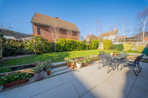 6 bedroom detached house for sale, Rocky Drive, Haywards Heath, RH16