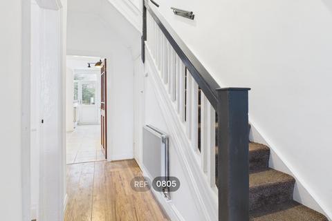 undefined, Beverley Road, HU6