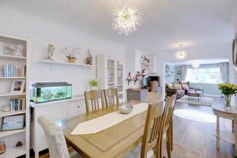 4 bedroom detached bungalow for sale, Briscoe Road, Rainham RM13