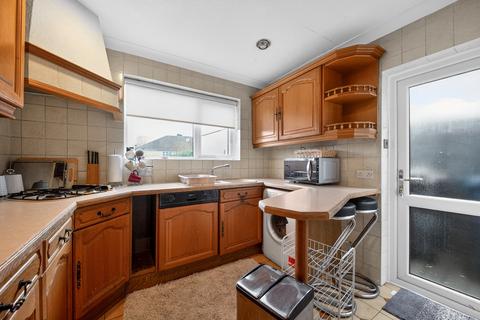 4 bedroom semi-detached house for sale, Harcourt Avenue, Edgware, HA8