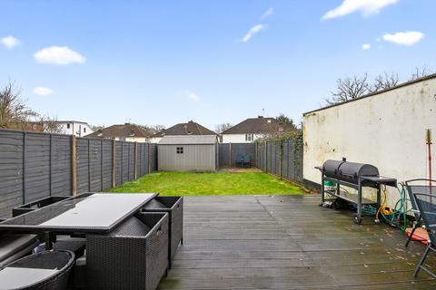 4 bedroom semi-detached house for sale, Harcourt Avenue, Edgware, HA8