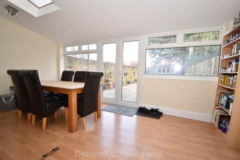 3 bedroom end of terrace house for sale, Grange Crescent, Gosport