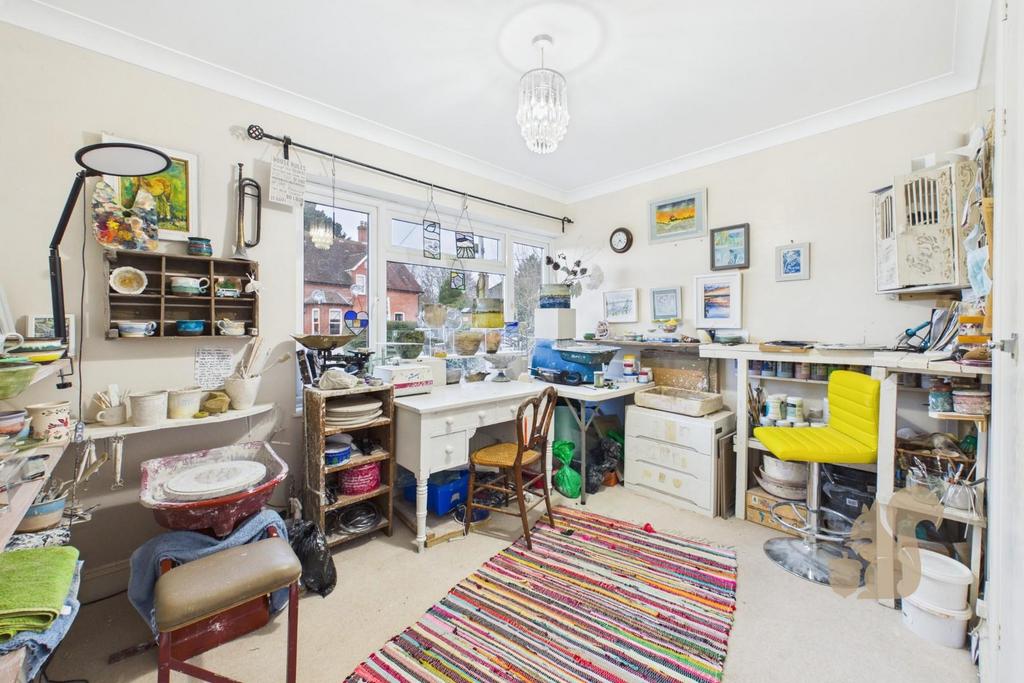 Hobby Room/Bedroom