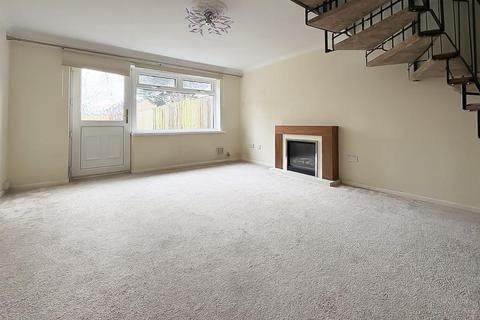 2 bedroom semi-detached house to rent, Fairview Close, Cardiff CF3