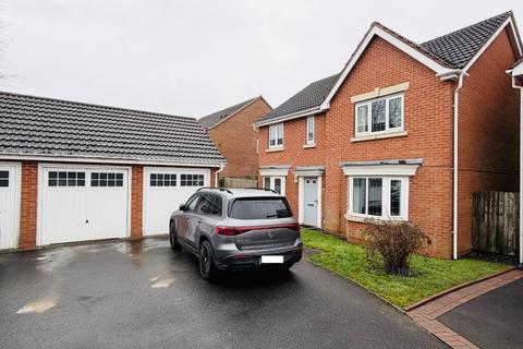4 bedroom detached house to rent, Waterway Court, Birmingham B14
