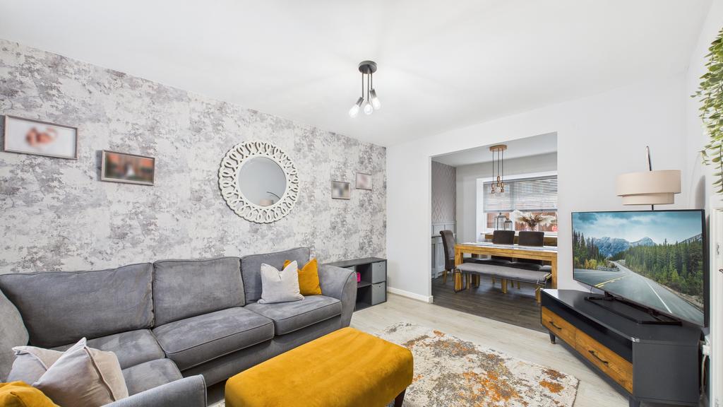 Living Room (1)