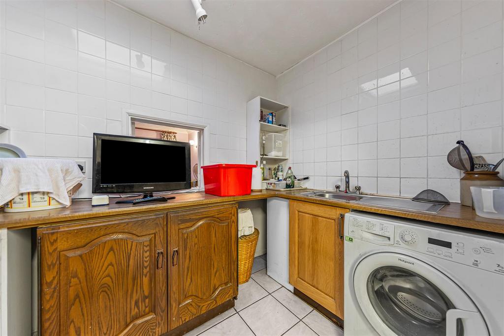 73 Drayton Rd Web23.jpg