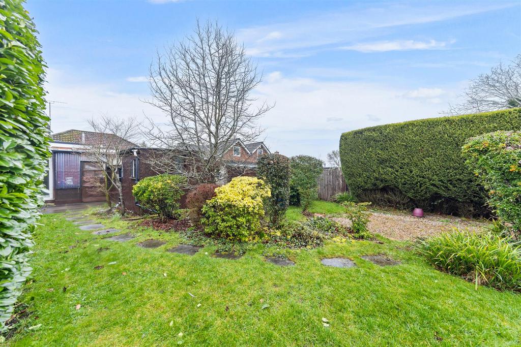 73 Drayton Rd Web10.jpg