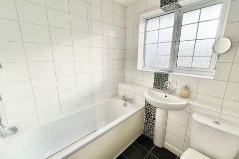 2 bedroom end of terrace house to rent, Morden Road, Papworth Everard, CB23