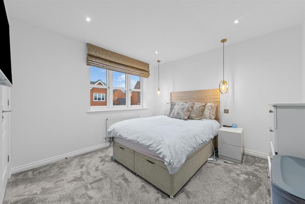 10 Portishead Dr Web23.jpg