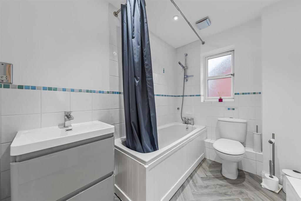 10 Portishead Dr Web26.jpg
