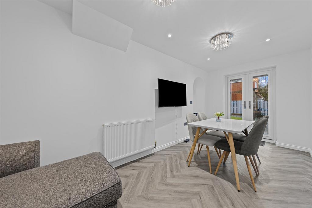 10 Portishead Dr Web19.jpg