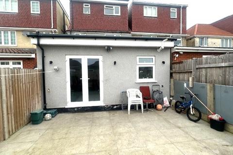 7 bedroom semi-detached house to rent, Hounslow TW4