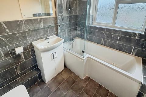 undefined, Petersfield Close, Basingstoke RG24