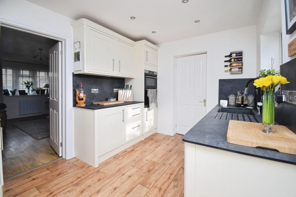 Kitchen (1)