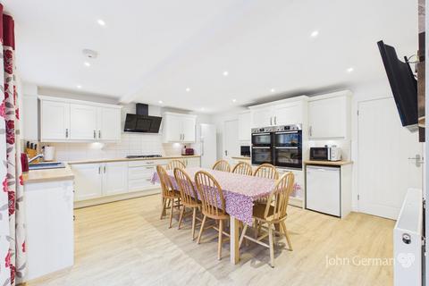 5 bedroom link detached house for sale, Collinson Road, Barton-under-Needwood
