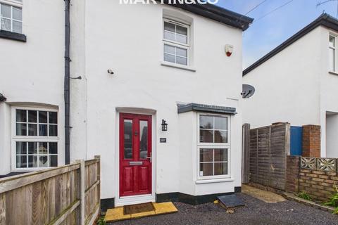 2 bedroom semi-detached house to rent, Thorpe Lea Road, Egham TW20