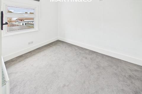 2 bedroom semi-detached house to rent, Thorpe Lea Road, Egham TW20