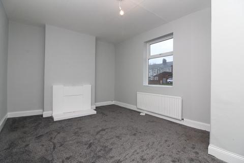 3 bedroom terraced house to rent, Angus Street, Peterlee