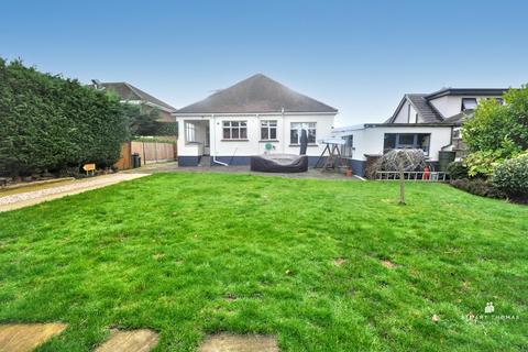 4 bedroom chalet for sale, Benfleet Road