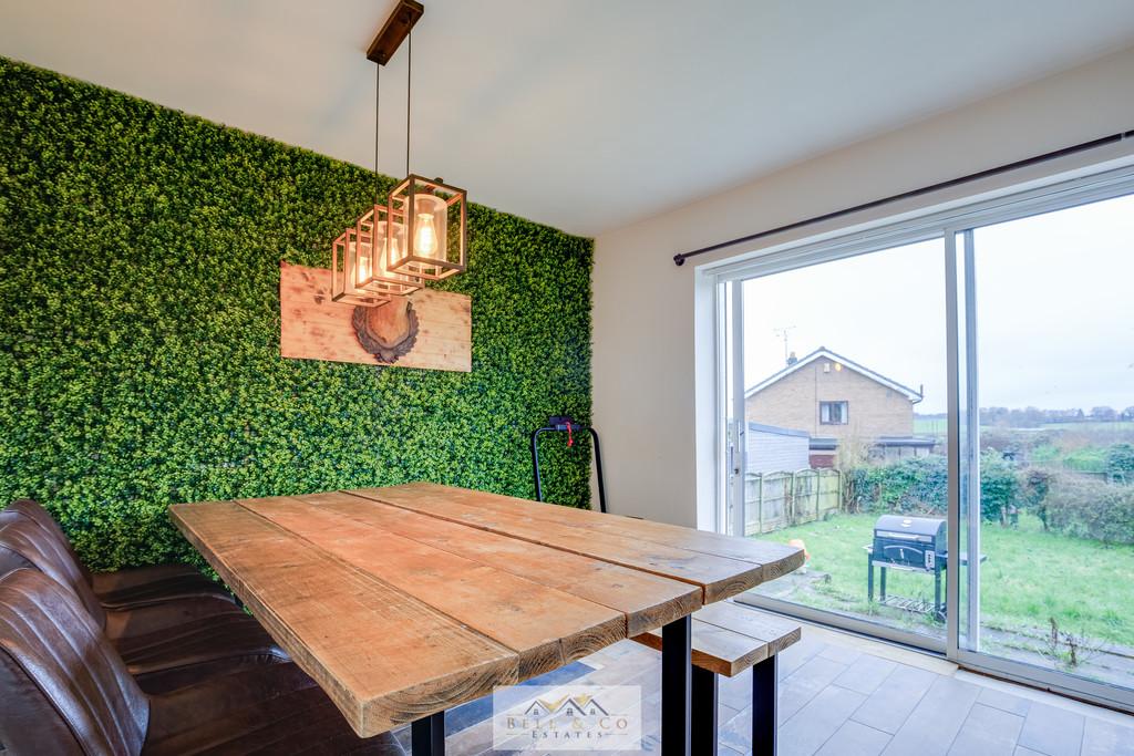 Dining area 1.2