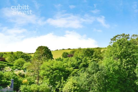 4 bedroom semi-detached house to rent, Falmer Gardens, Brighton, BN2